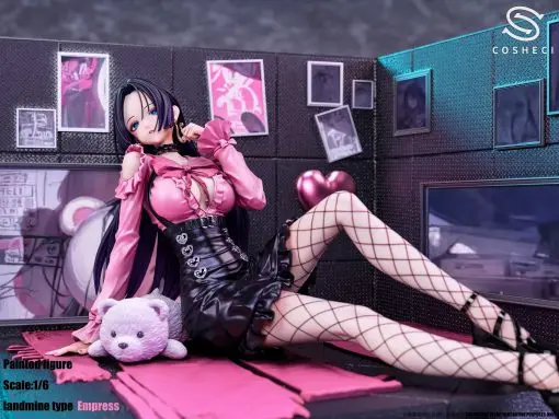 Cosh Studio - Landmine Girl Series 01 Boa Hancock One Piece Statue