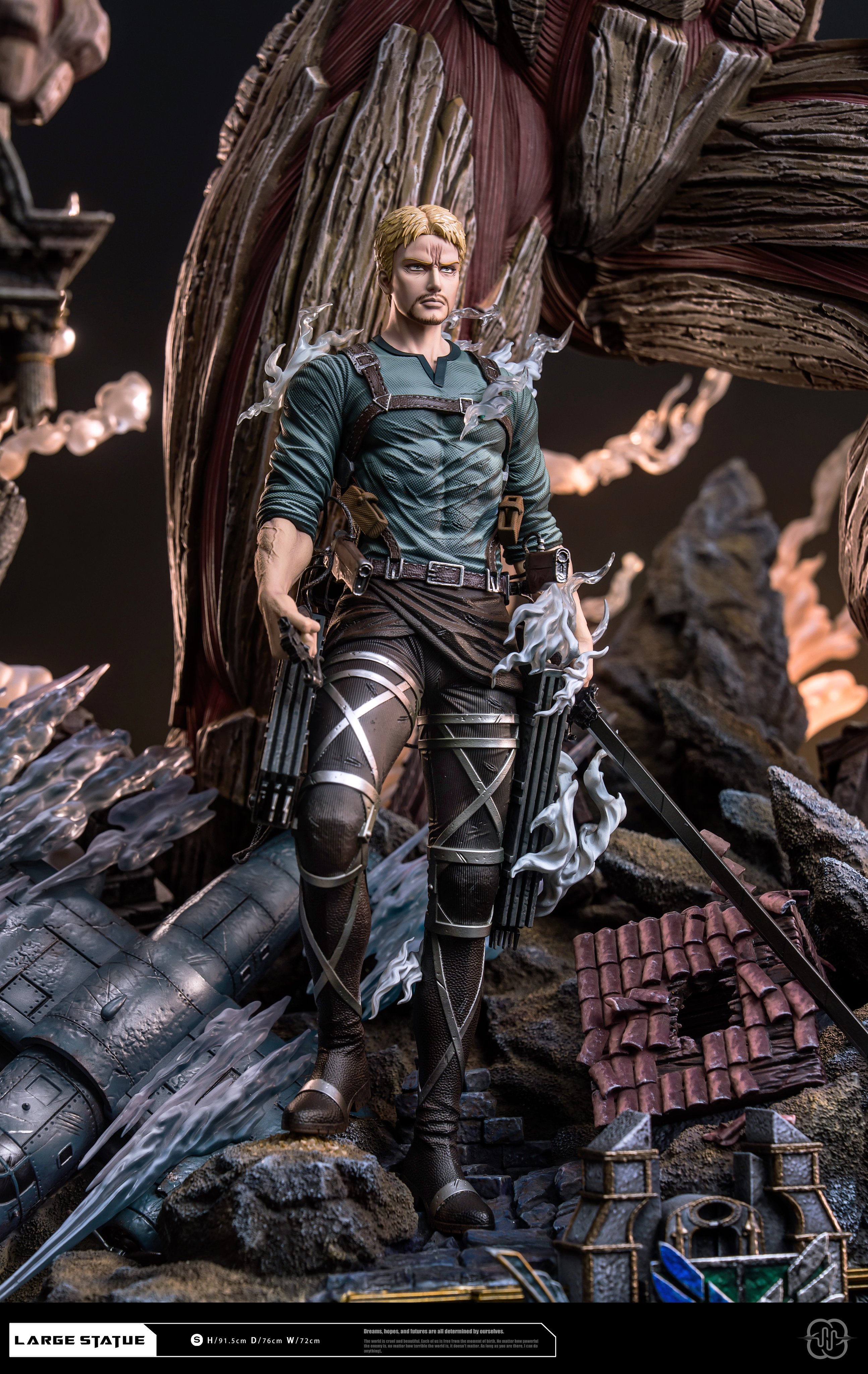 Hertz Studio - Attack on Titan The Armored Titan & Reiner Statue 