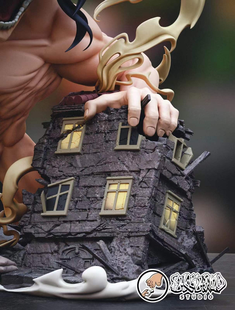 Showhand Studio - Titan Scene #1 Attack Titan Statue(GK)