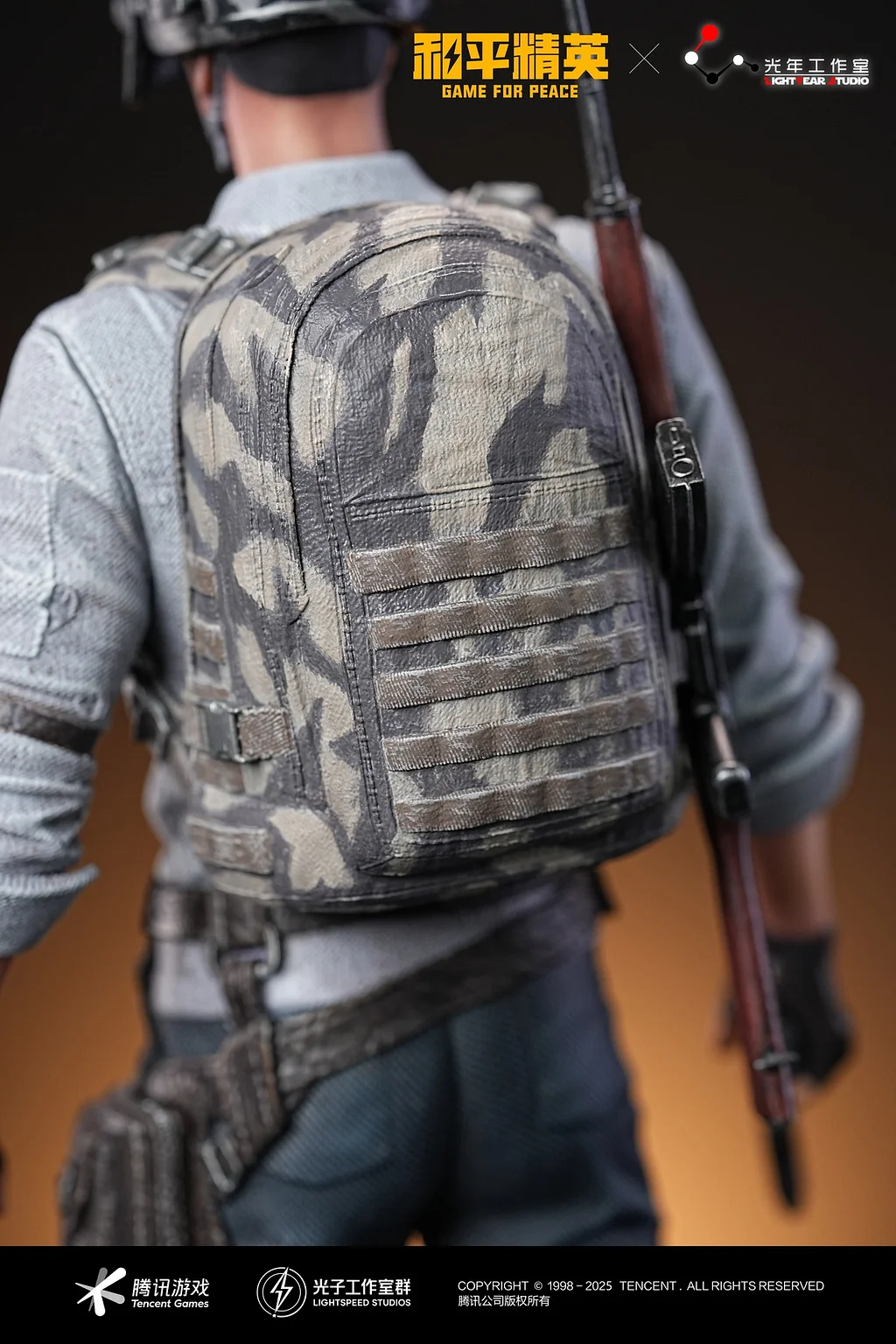 Light Year Studios-Jili & Helmet Man – PUBG Resin Statue