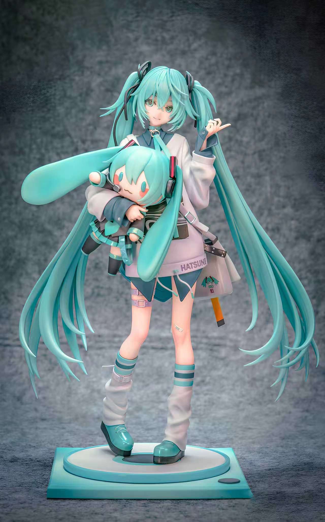 Fufu Studio Hatsune Miku Custom Painted Statue