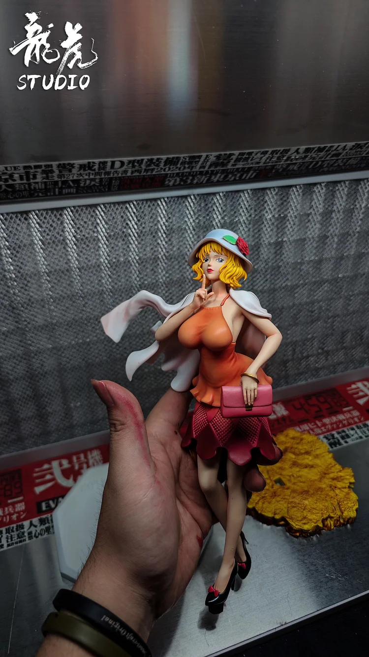 Long Hu Studio - One Piece CP0 07 Queen of the Pleasure District Stussy Statue(GK)