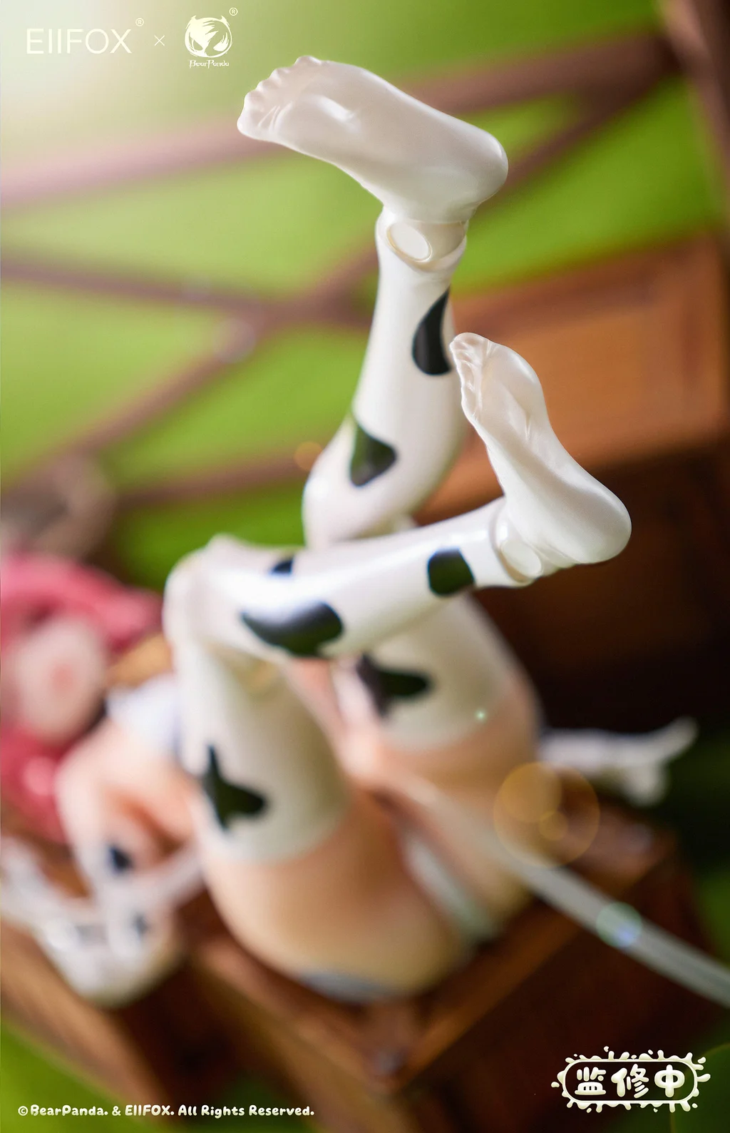 EIIFOX X BearPanda - Milk Cow MOMO Action Figure Licensed