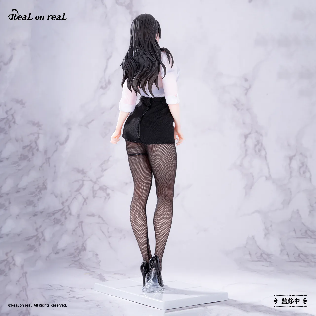 Real on real - Real on Real Teacher  Figure