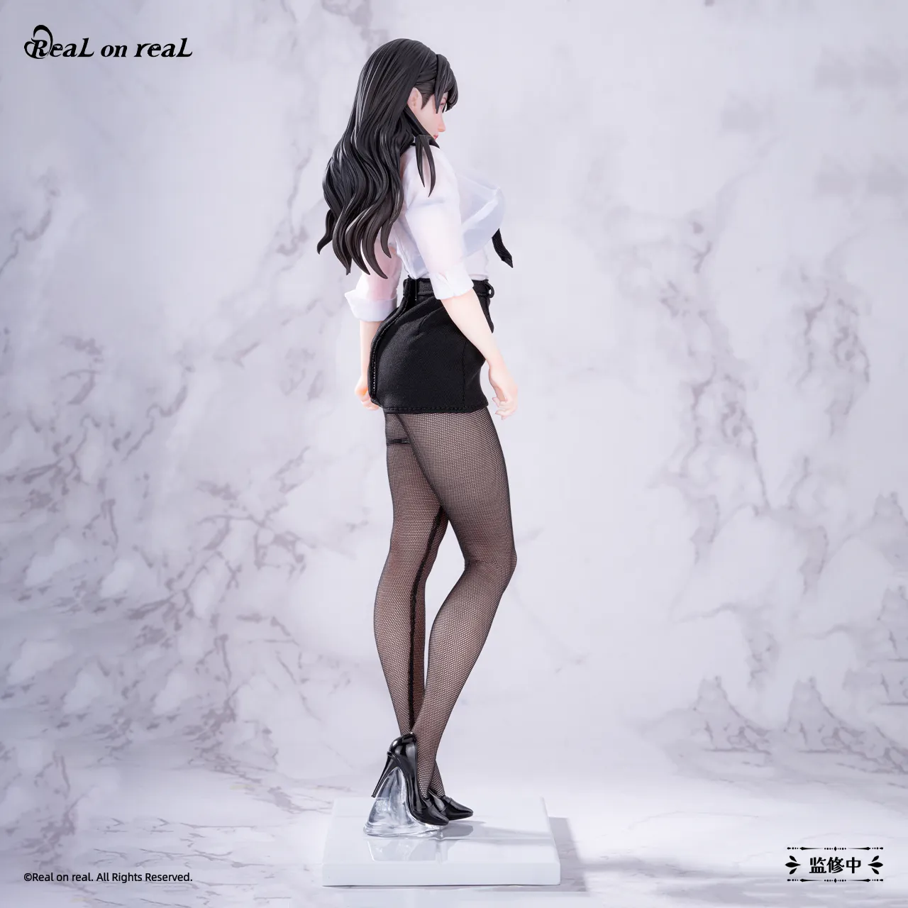 Real on real - Real on Real Teacher  Figure