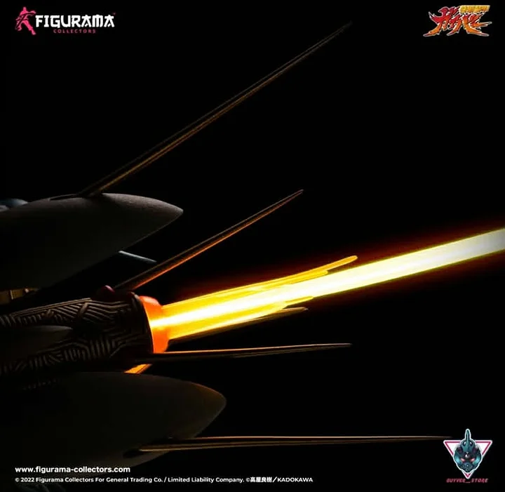 Guyver Store X Figurama Collectable - Guyver 1 vs Guyot with LED  Statue