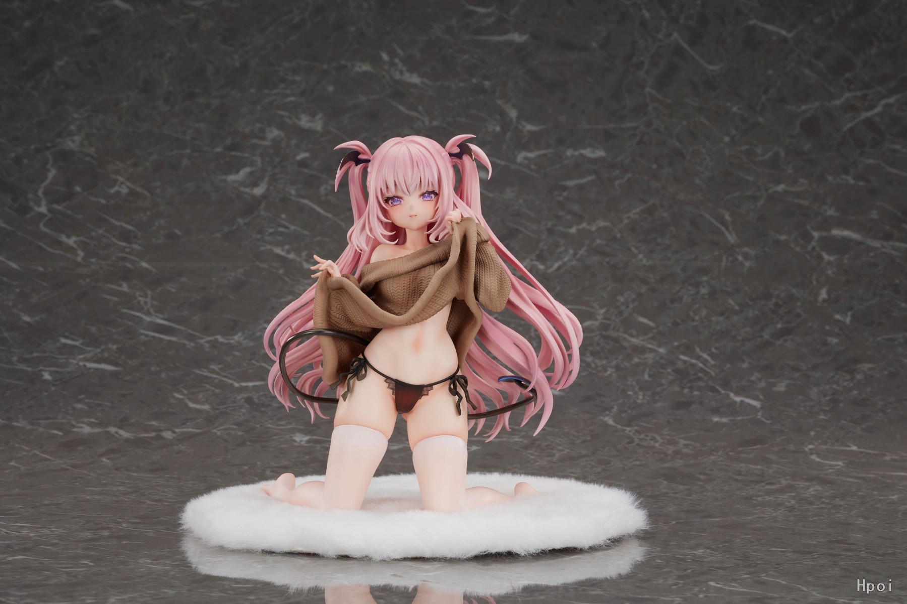 PURE - Lulumu sweater (Licensed)-Statue Master