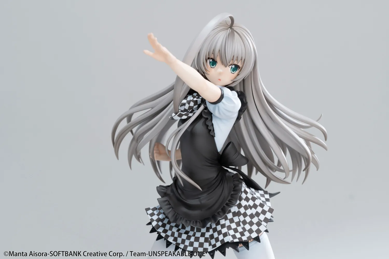 MAGI ARTS- 1/6 PVC Invading! Nyaruko Statue