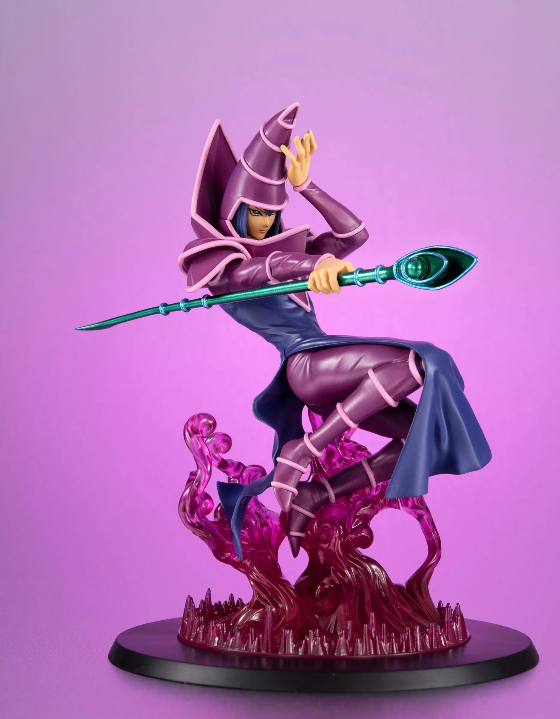 MegaHouse - MONSTERS CHRONICLE Yu-Gi-Oh! Duel Monsters Dark Magician X Silent Magician Complete Figure (Licensed)Statue 