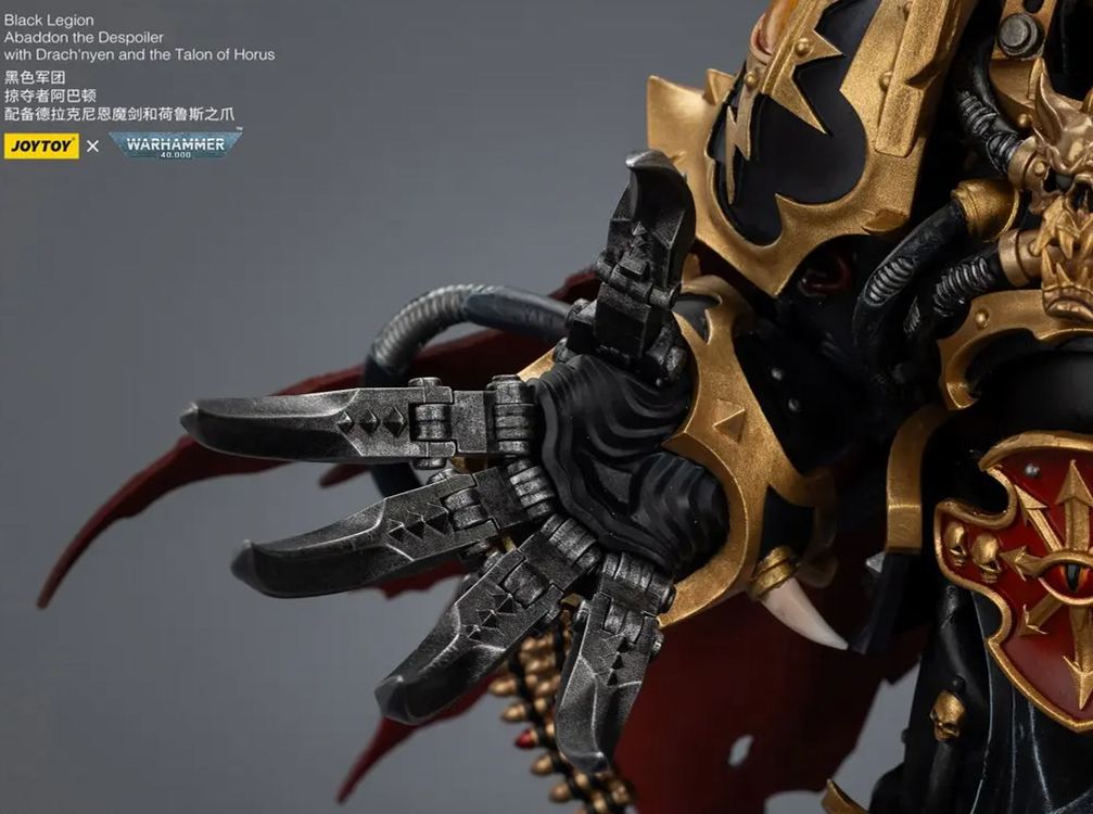 JOYTOY - 1/18 Black Legion Abaddon the Despoiler with Drach'nyen and the Talon of Horus JT02922 (Licensed) Statue