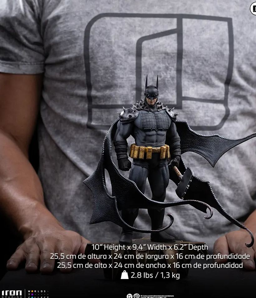 Iron Studio - Batman Absolute - DC Comics - Art Scale 1-10 Statue DCCDCG133125-10  Licensed