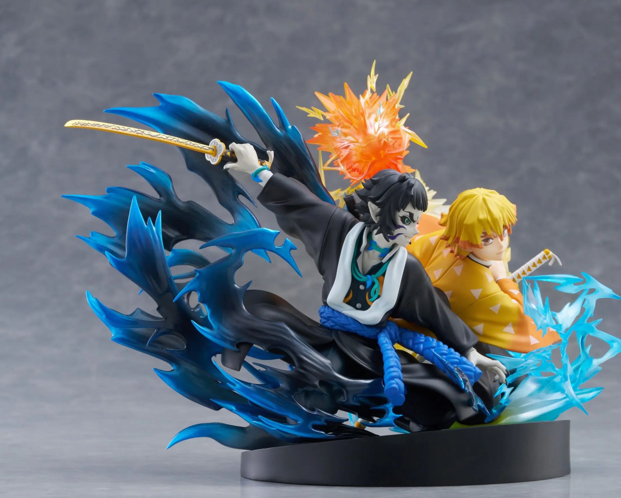 Aniplex - Demon Slayer: Kimetsu no Yaiba Zenitsu Agatsuma X Kaigaku NON Scale Figure Licensed Statue