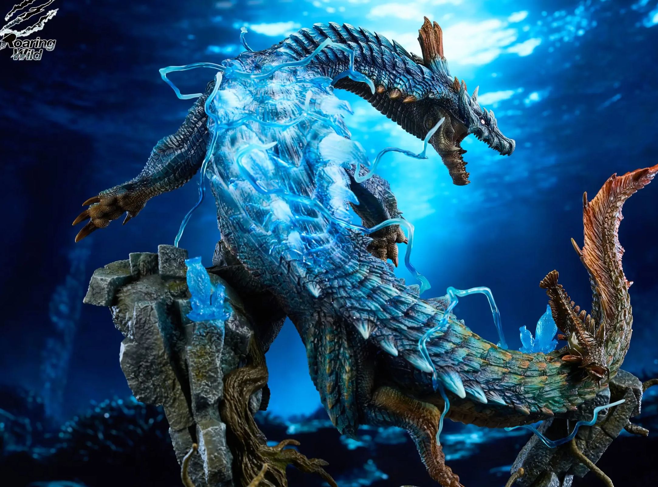 Roaring Wild Studio - Lagiacrus X Abyssal Laguacrus Monster Hunter Statue