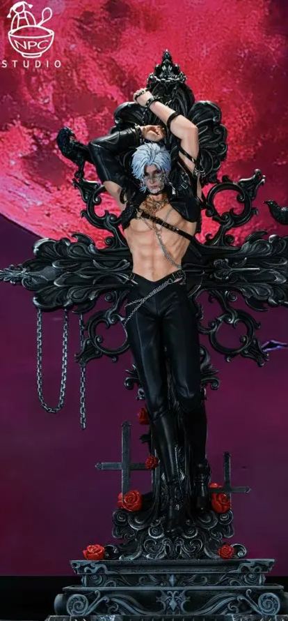 NPC Studio - Innocence Sylus Love and Deep Space Statue 