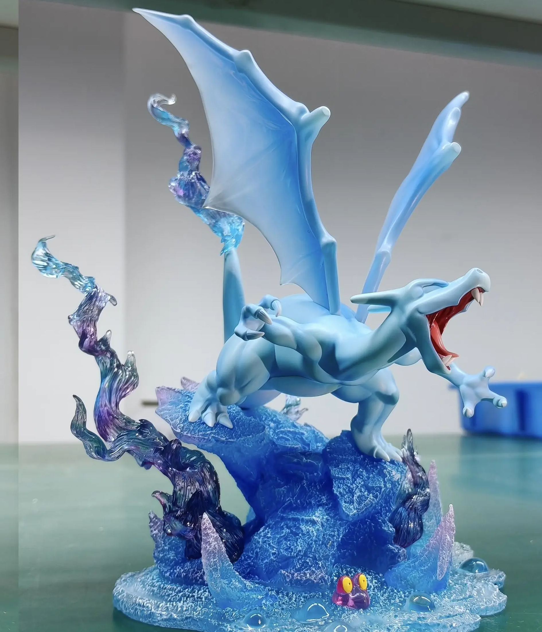 Xiao Qin Bi Ji Studio - Small Scene Series Charizard Pokemon Statue