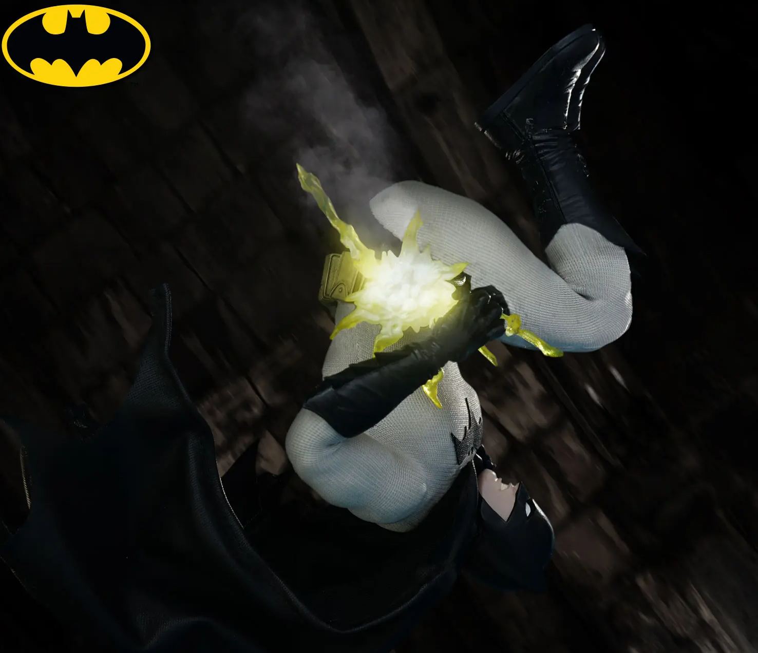 Mezco Studio - ONE:12 Collective / DC Comics: Batman 1/12 Action Figure BATMAN YEAR ONE ver Licensed