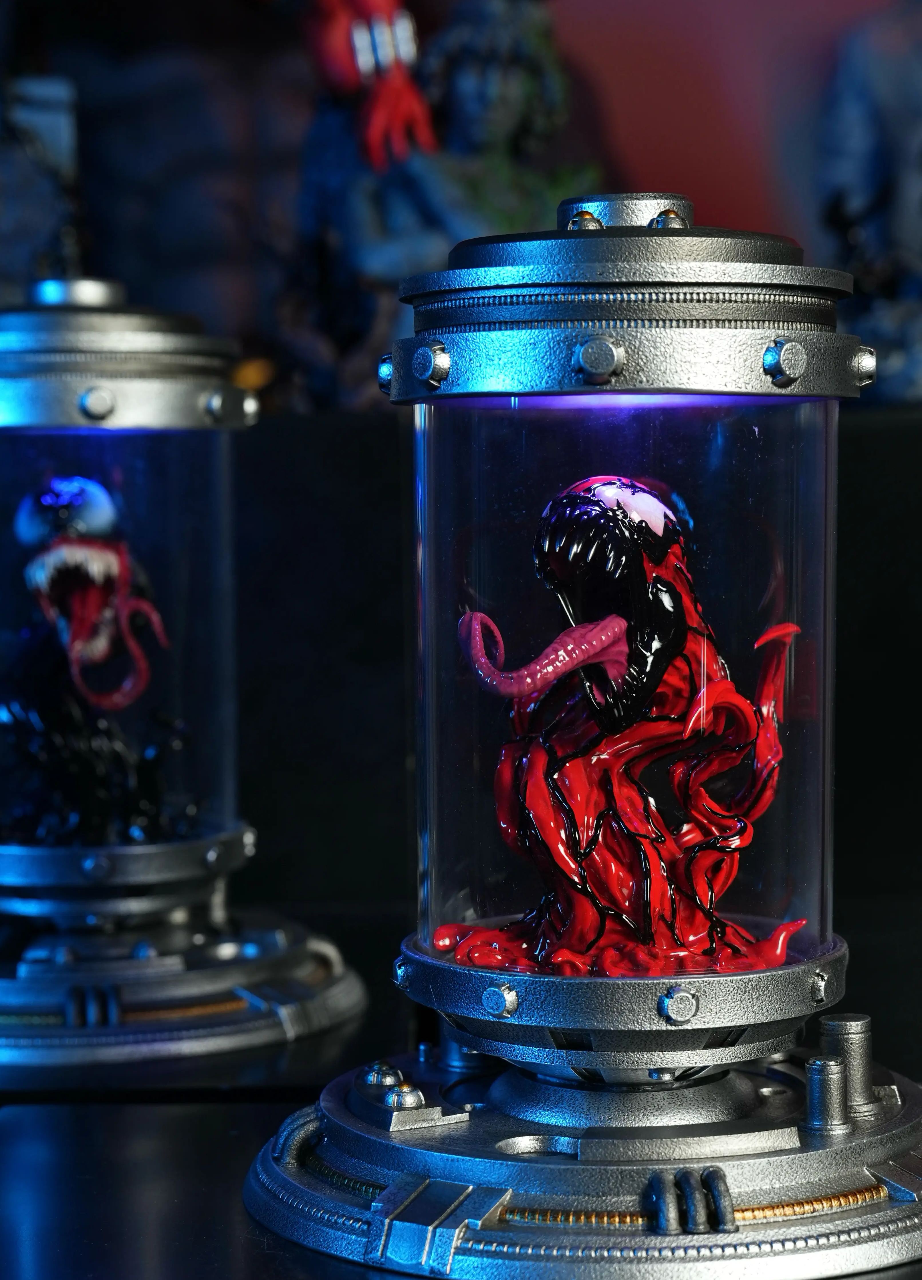 3109 Studio - Carnage in Experiment Jar Marvel Statue