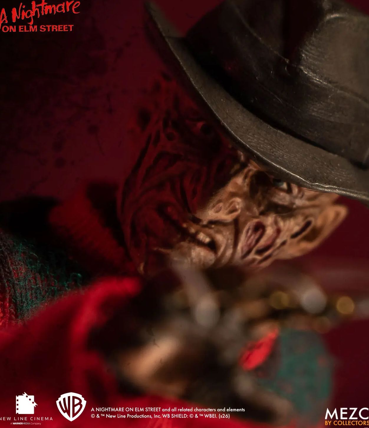 Mezco Studio - A Nightmare on Elm Street: Freddy Krueger Licensed Statue 