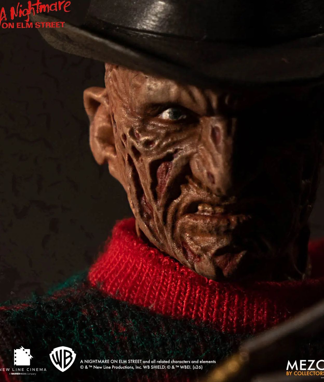 Mezco Studio - A Nightmare on Elm Street: Freddy Krueger Licensed Statue 