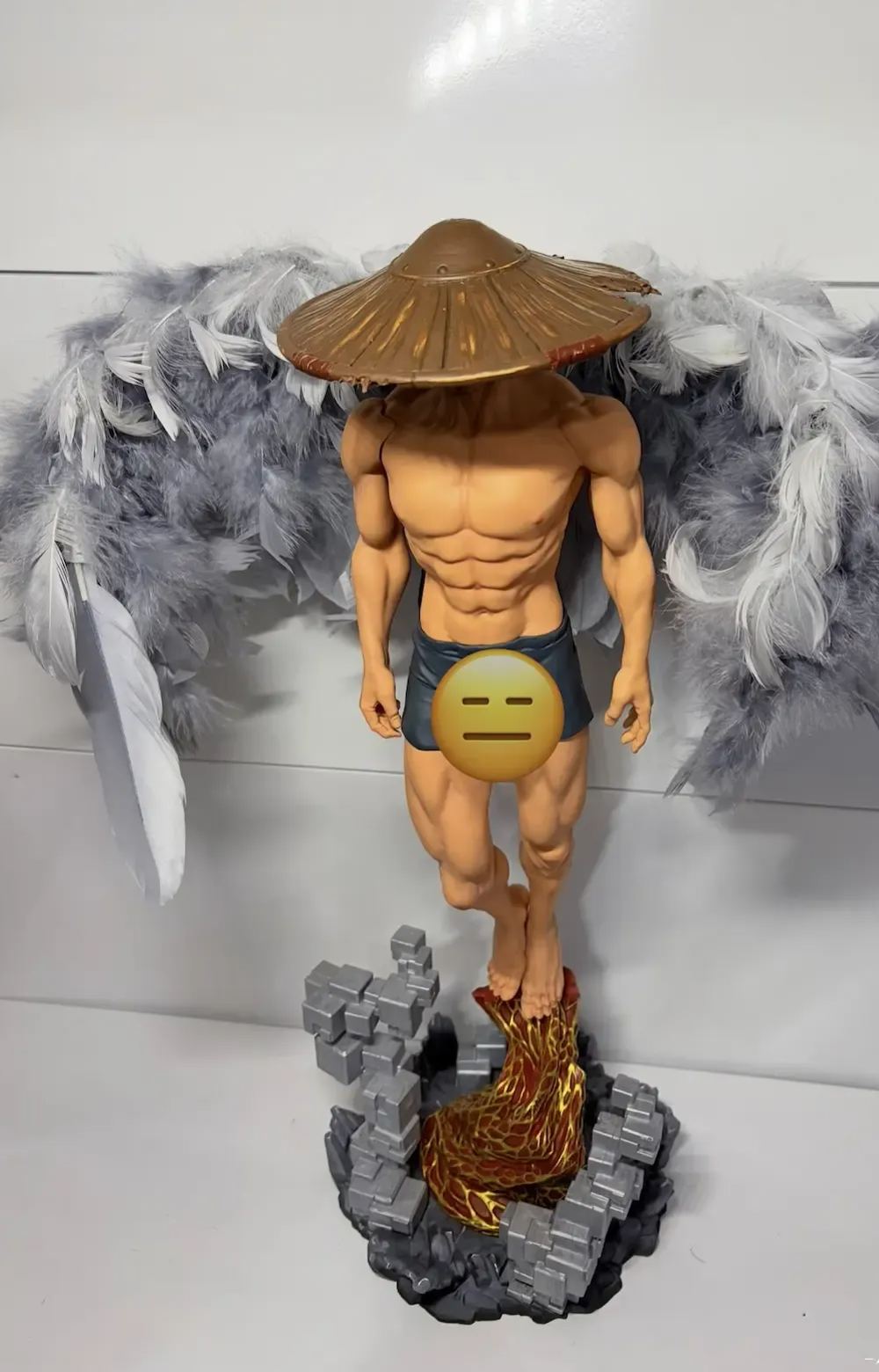 Salted Fish Studio - Hong Statue Licensed Statue 