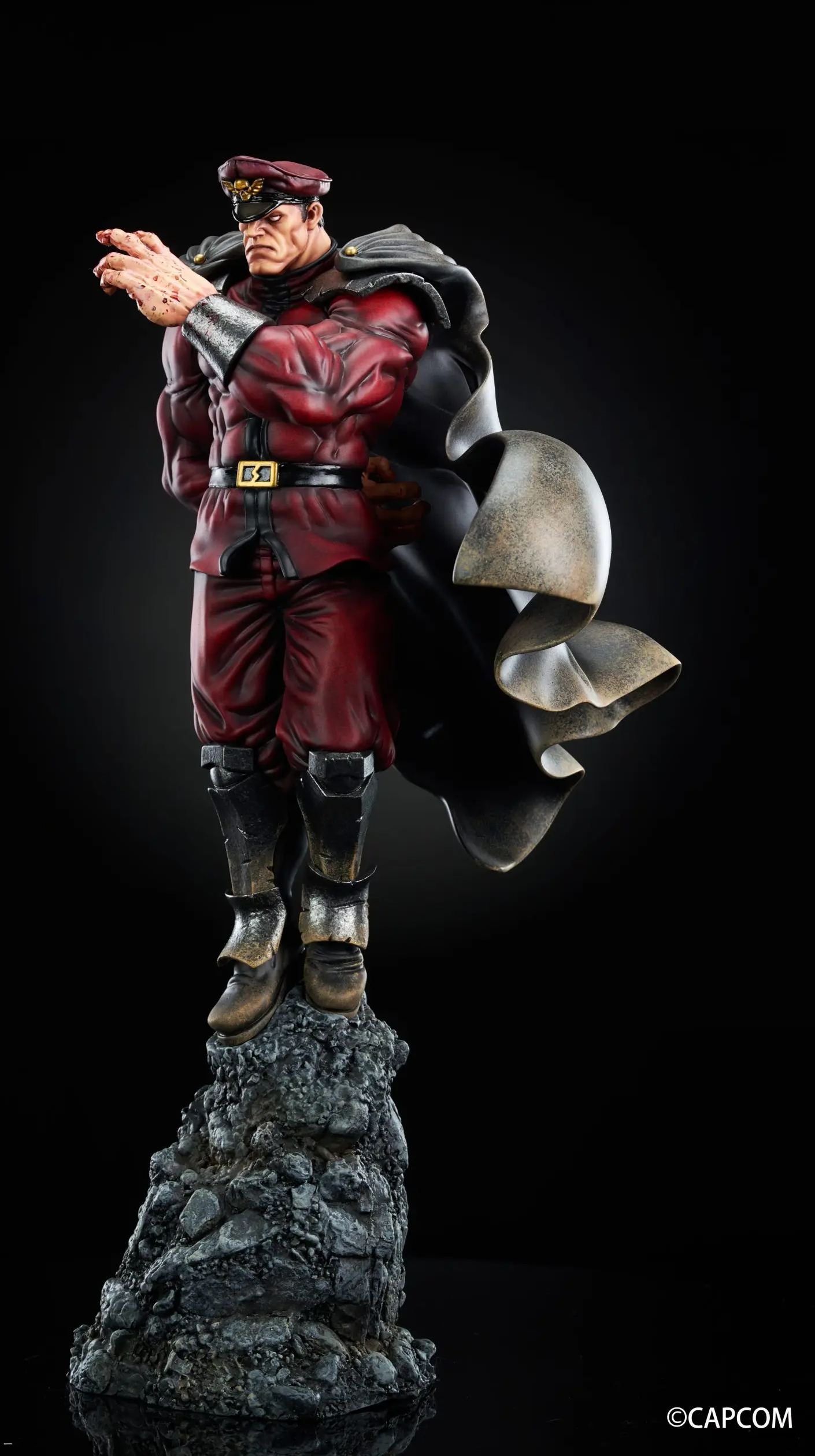 SynQ Lab. Collectable Studio - Street Fighter M.Bison Licensed Statue