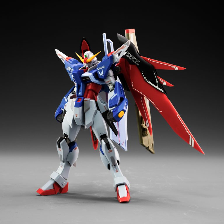 Zhen Fen Nu Zhi Niao - Mobile Suit Gundam ZGMF-X42S Destiny action figure