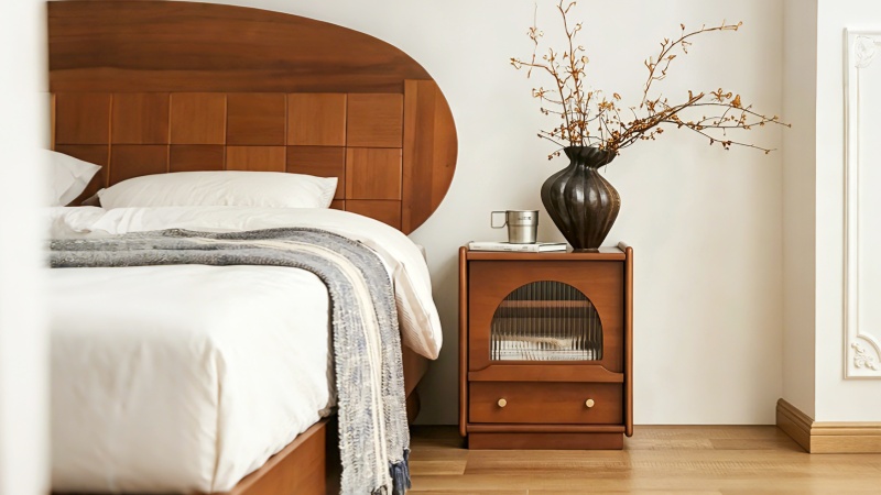 Nightstand Decor Ideas | homeyfad