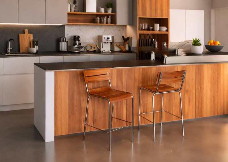 Metal vs. Wood Bar Stools | homeyfad