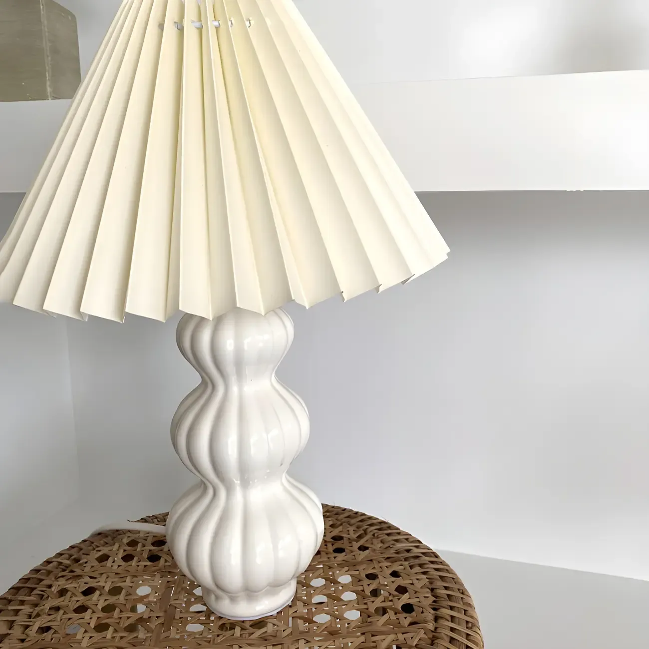 Nordic Pleated Shade Ceramic Table Lamp for Living Room Image - 15