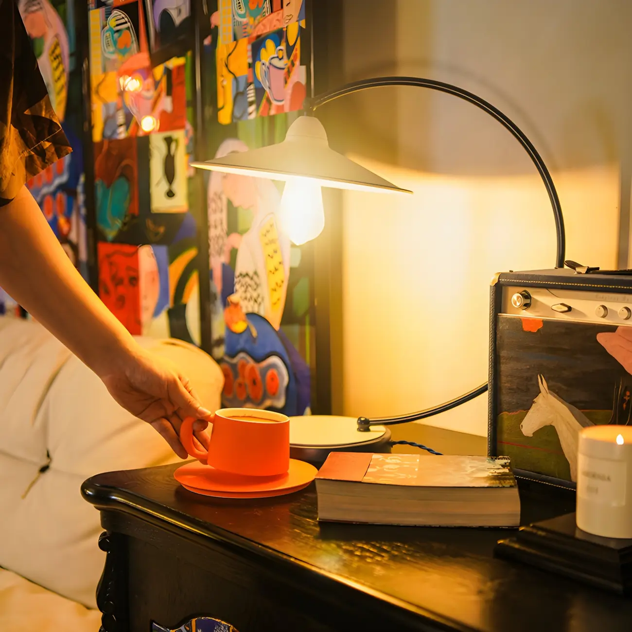 Contemporary Iron Arc Table Lamp in White for Living Room Image - 13 | homeyfad