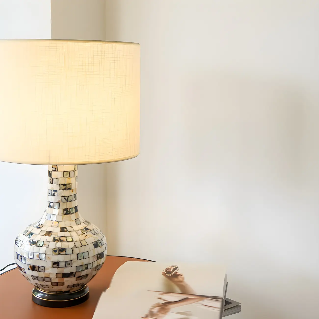 Scandinavian Shell Mosaic Table Lamp in White for Home Image - 1 | homeyfad