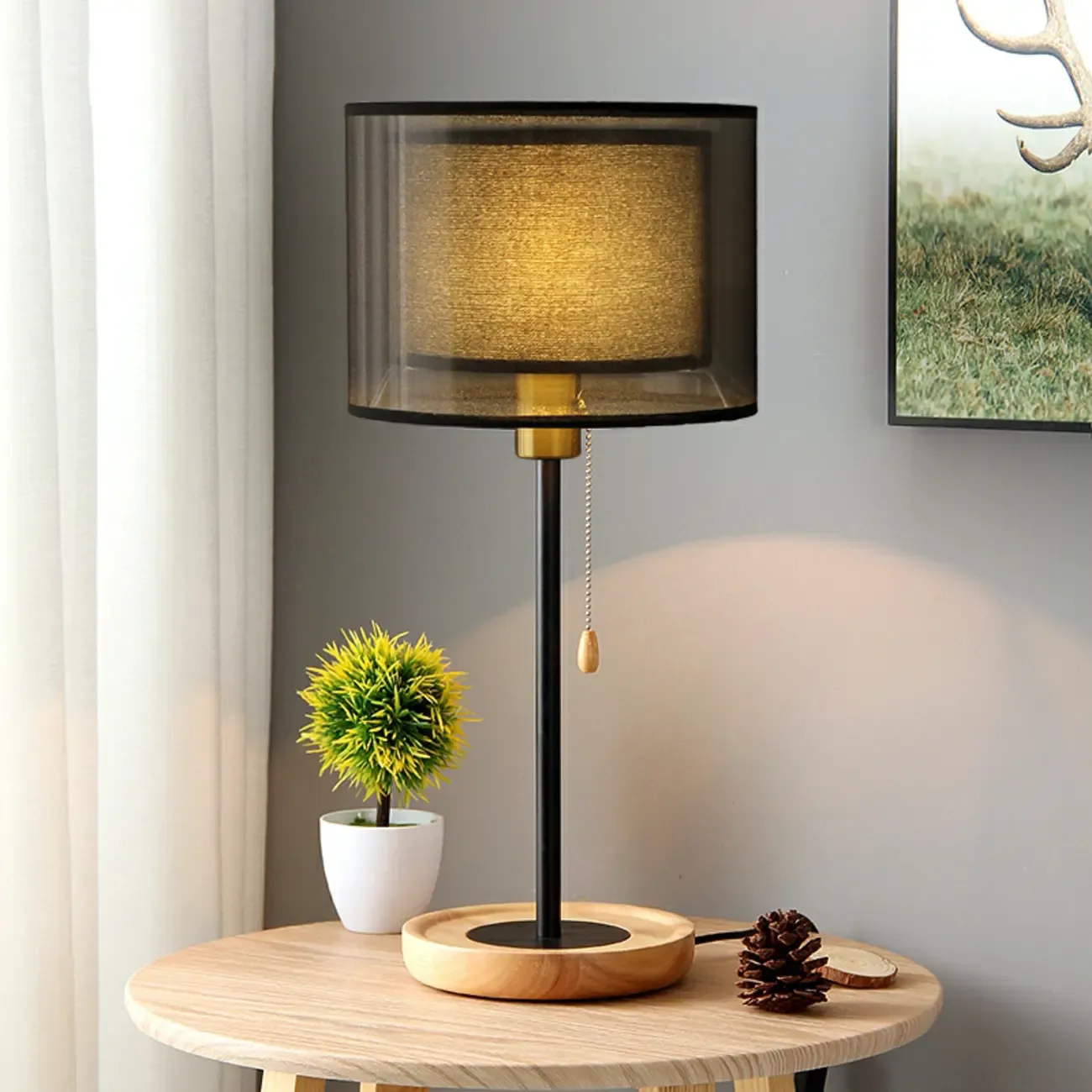 Modern Geometric Table Lamp Pull Chain Switch for Residential Image - 1