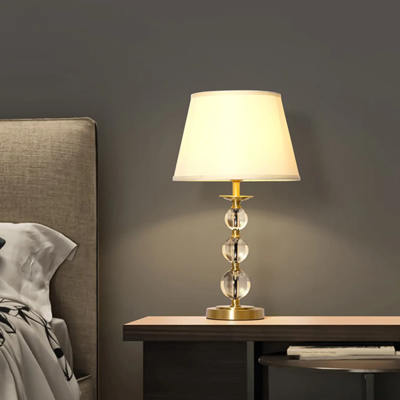 Geometric Crystal Gold Metal Table Lamp for Bedroom Image - 1 | homeyfad