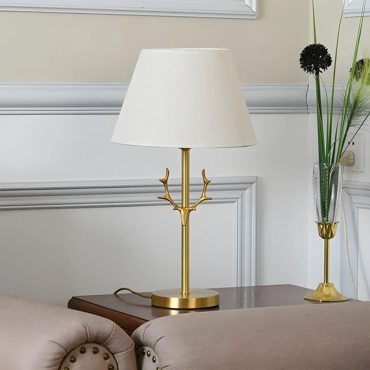 Modern Gold Metal Geometric Table Lamp for Residential Image - 12