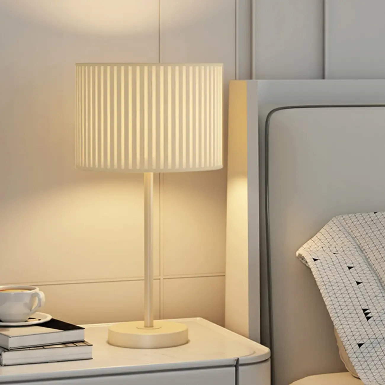 Contemporary Geometric Metal Table Lamp for Home Image - 3