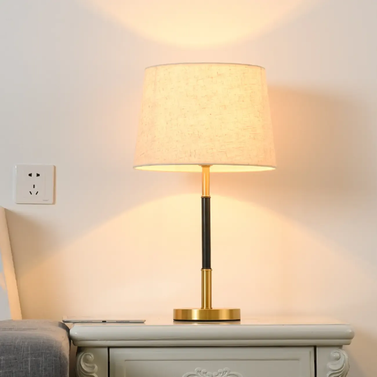 Modern Geometric Gold Table Lamp for Living Room Image - 4