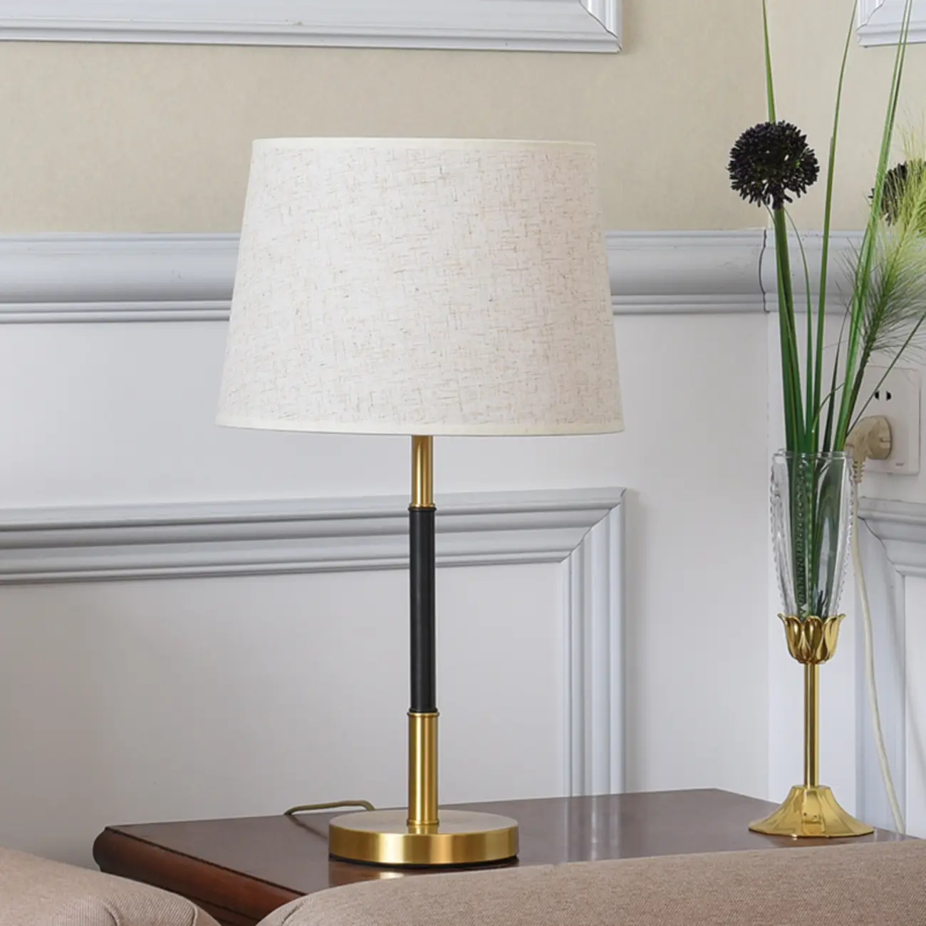Modern Geometric Gold Table Lamp for Living Room Image - 13 | homeyfad