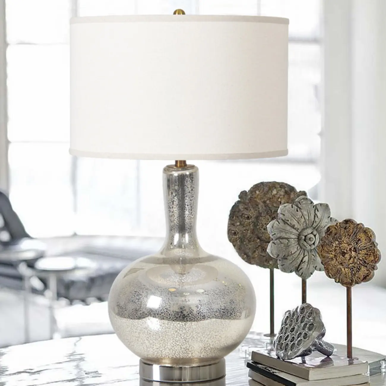 Contemporary Geometric Metal Table Lamp for Living Room Image - 3 | homeyfad