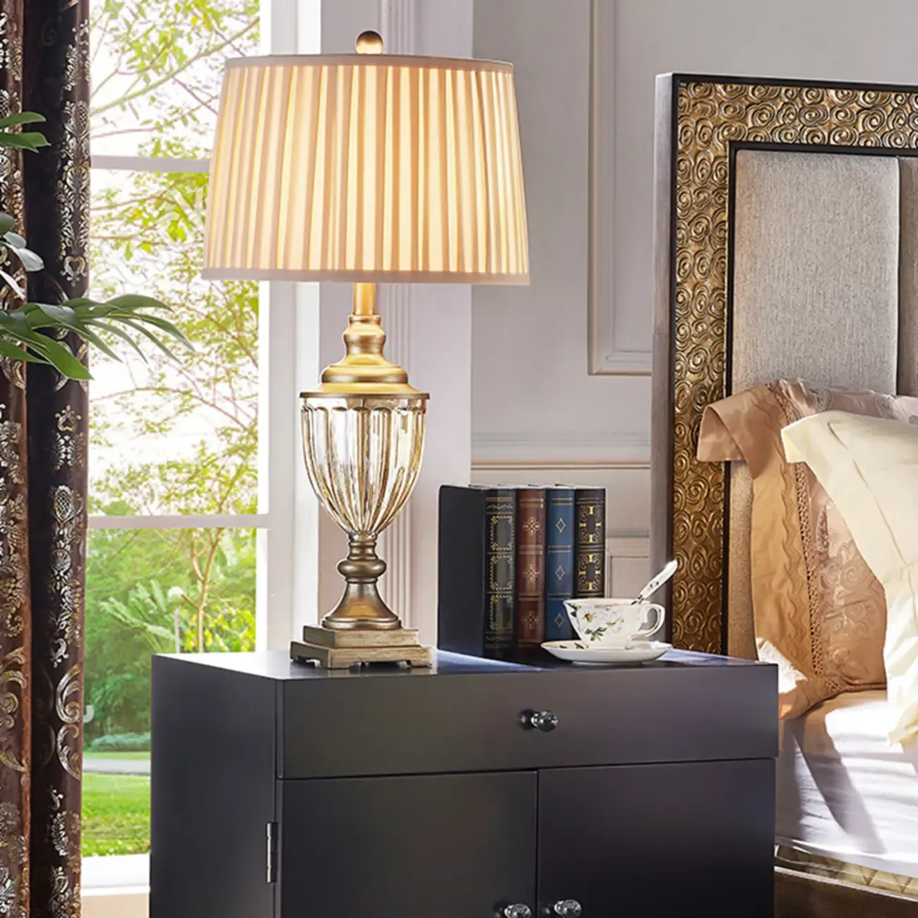 Classic Geometric Shade Gold Table Lamp for Residential Image - 7