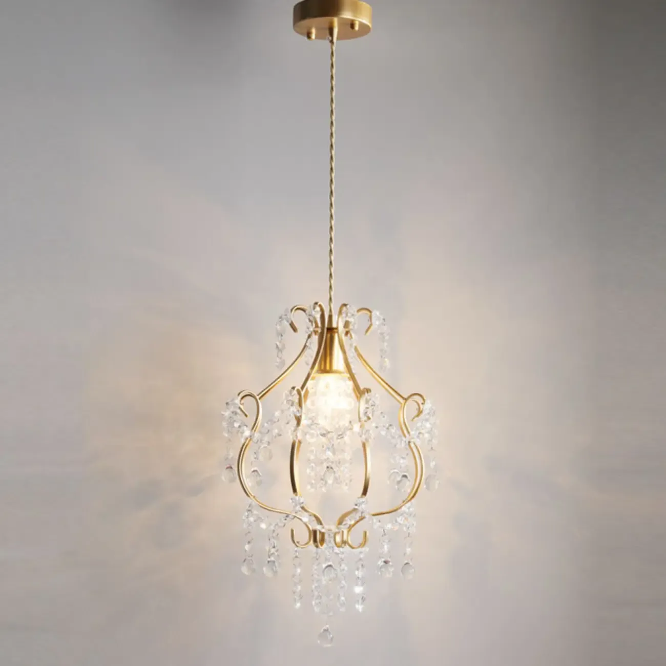 Elegant Crystal Gold Pendant Light for Dining Room Image - 1
