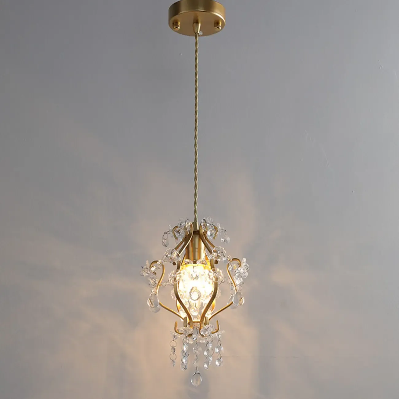 Elegant Crystal Gold Pendant Light for Dining Room Image - 8