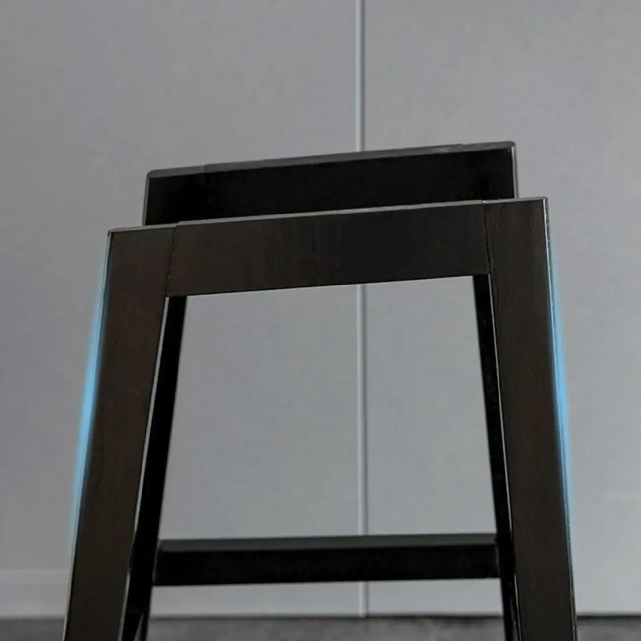 Retro Wooden Upholstered Bucket Bar Stools with Backrest Image - 12