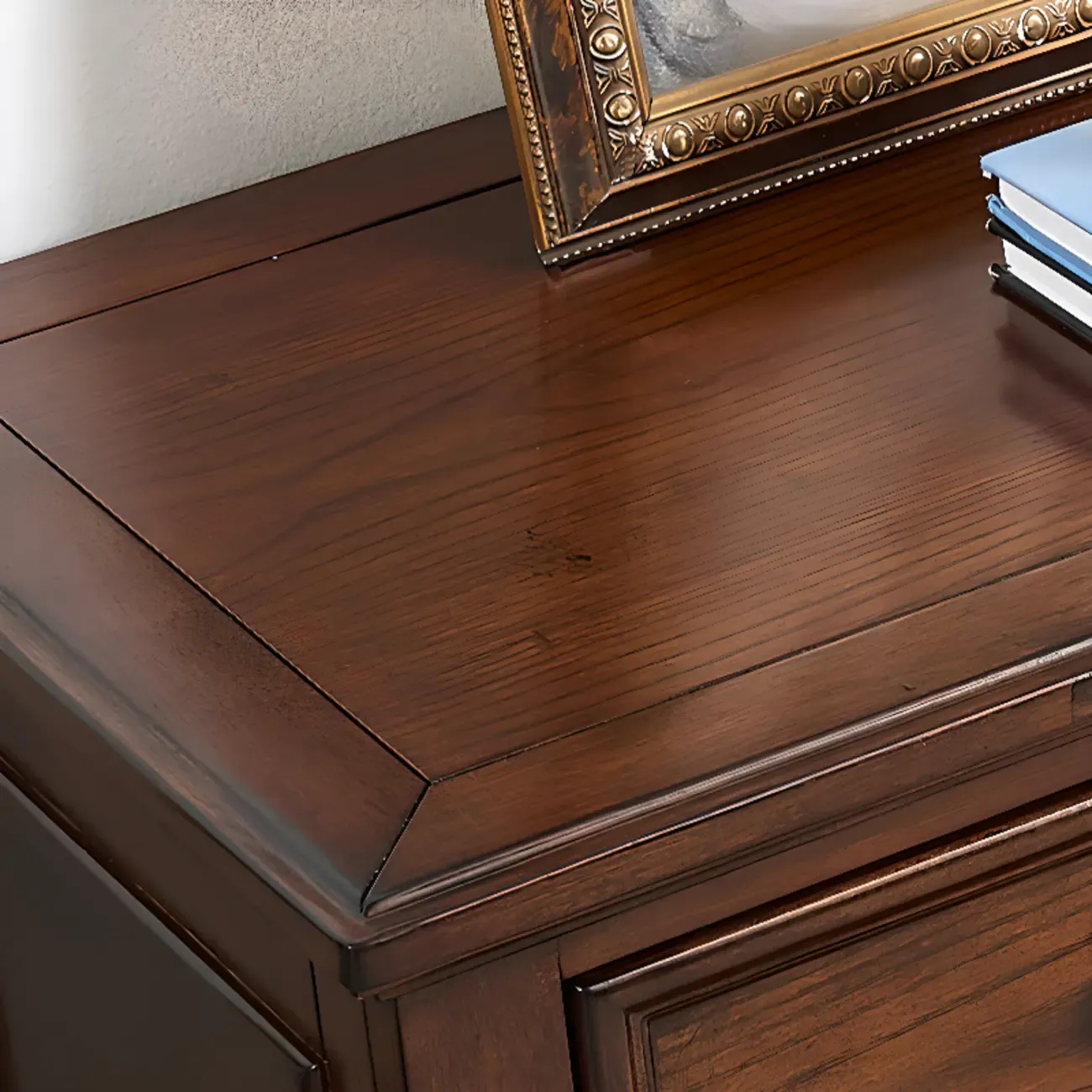 Traditional Brown Wood Dresser with 5-Drawers for Bedroom Image - 5