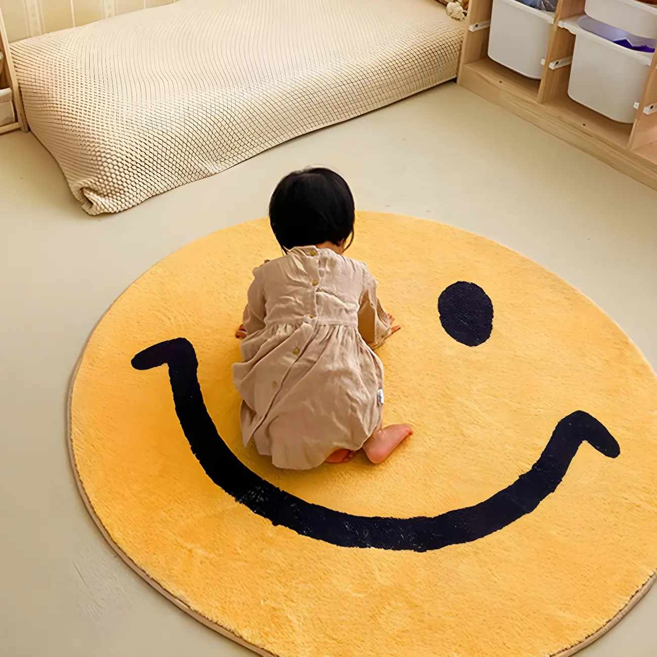 Round Polyester Smiley Area Rug for Kids Room Image - 1 | homeyfad
