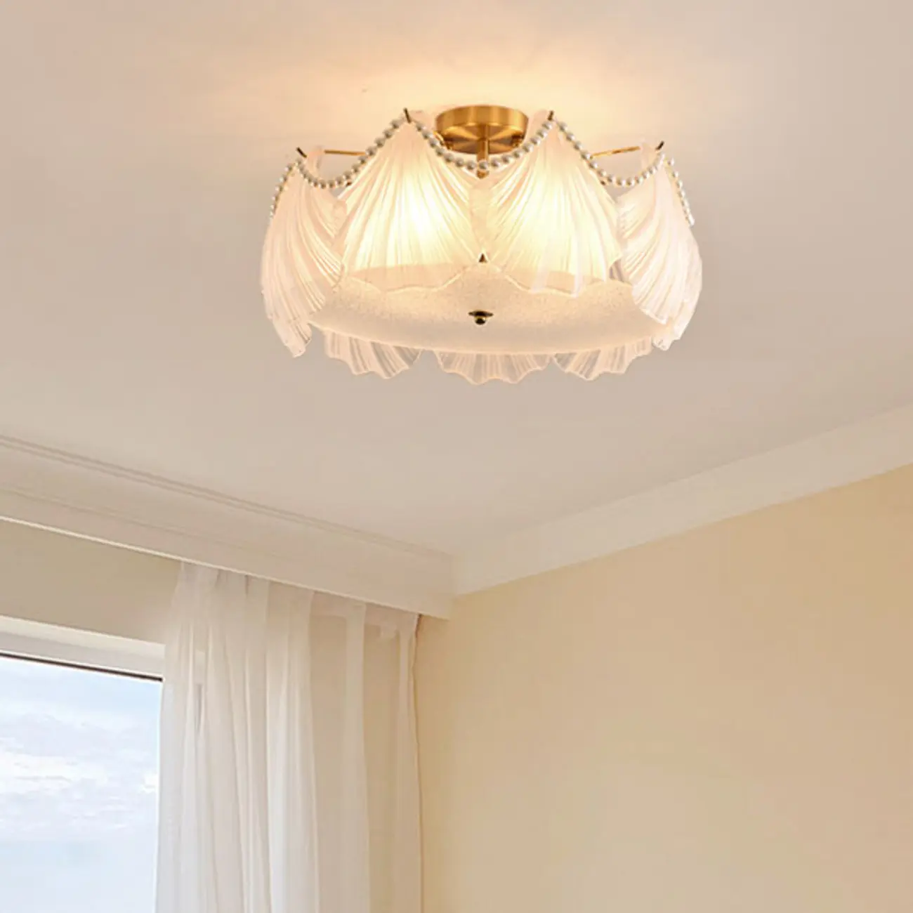Luxury Living Room Ceiling Light with Glass Shell Shade Image - 21 | homeyfad