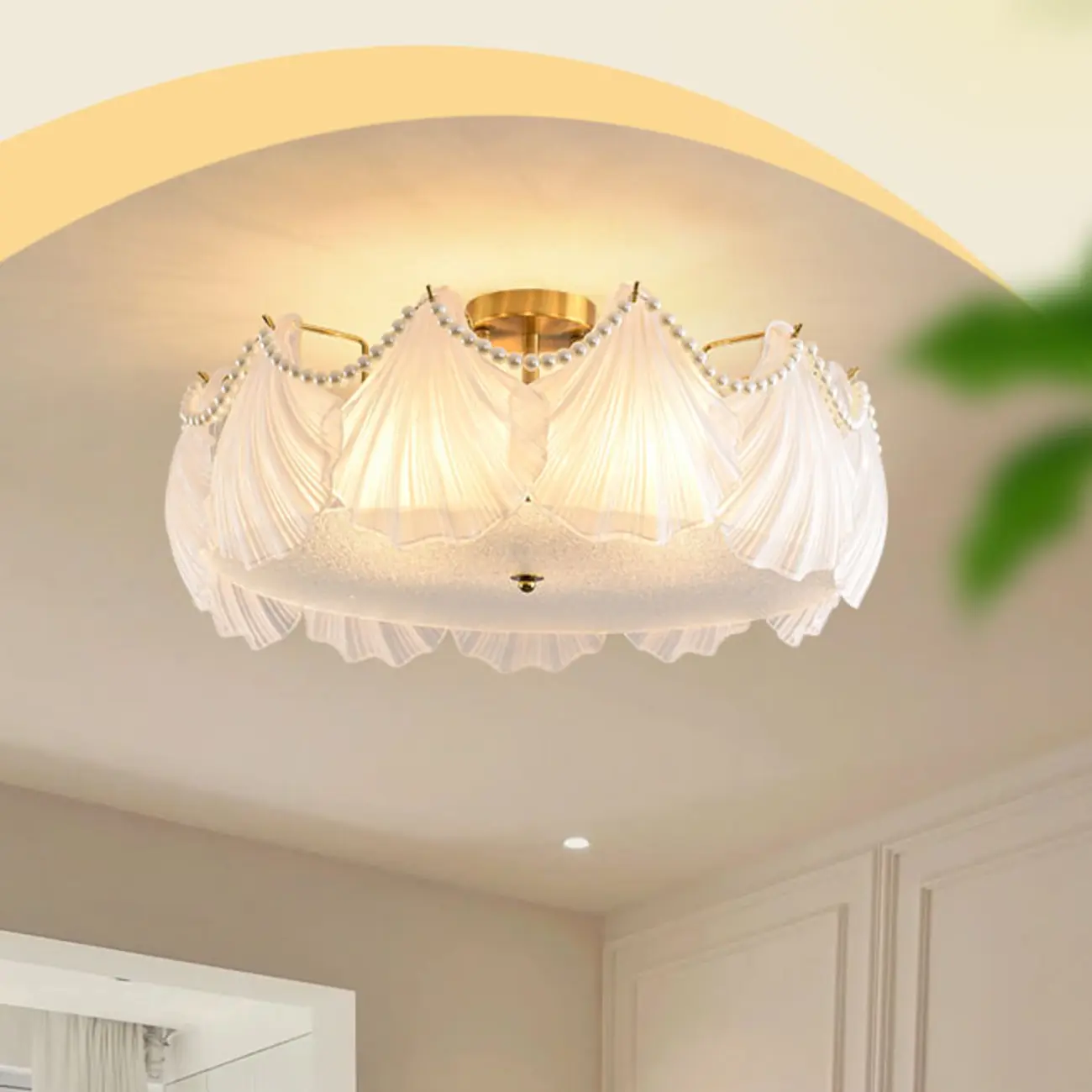 Luxury Living Room Ceiling Light with Glass Shell Shade Image - 24 | homeyfad