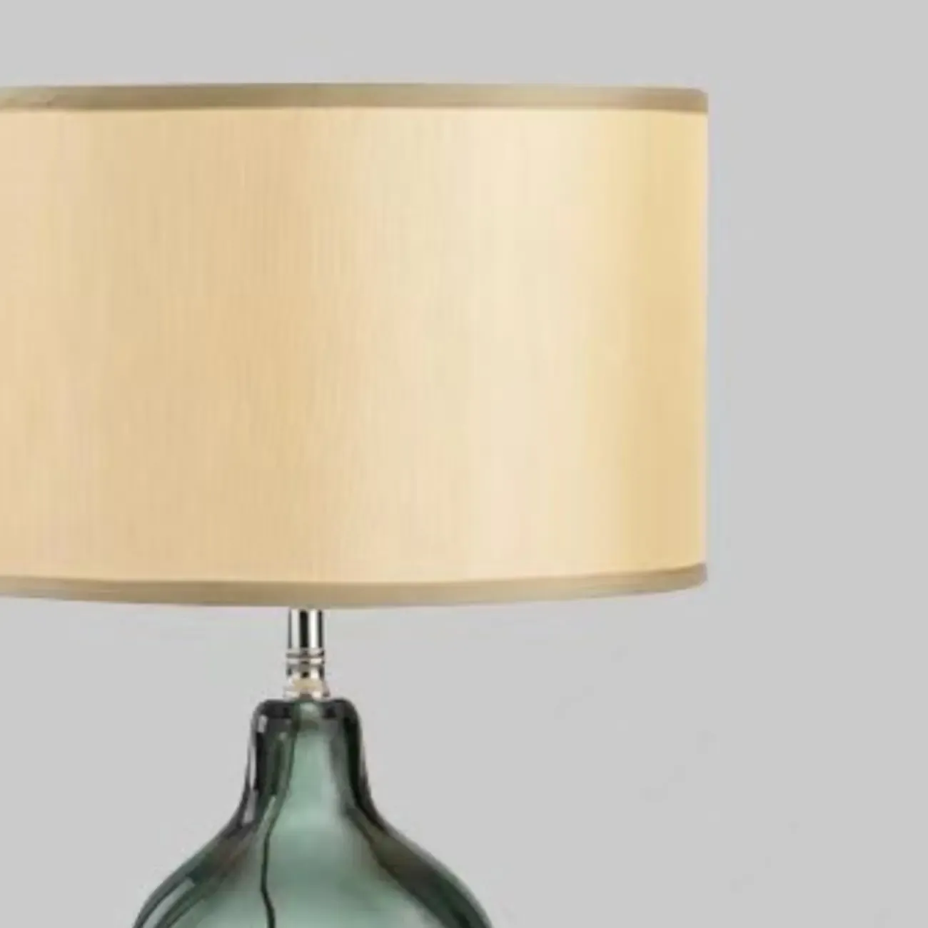 Modern Geometric Crystal Table Lamp for Residential Image - 11