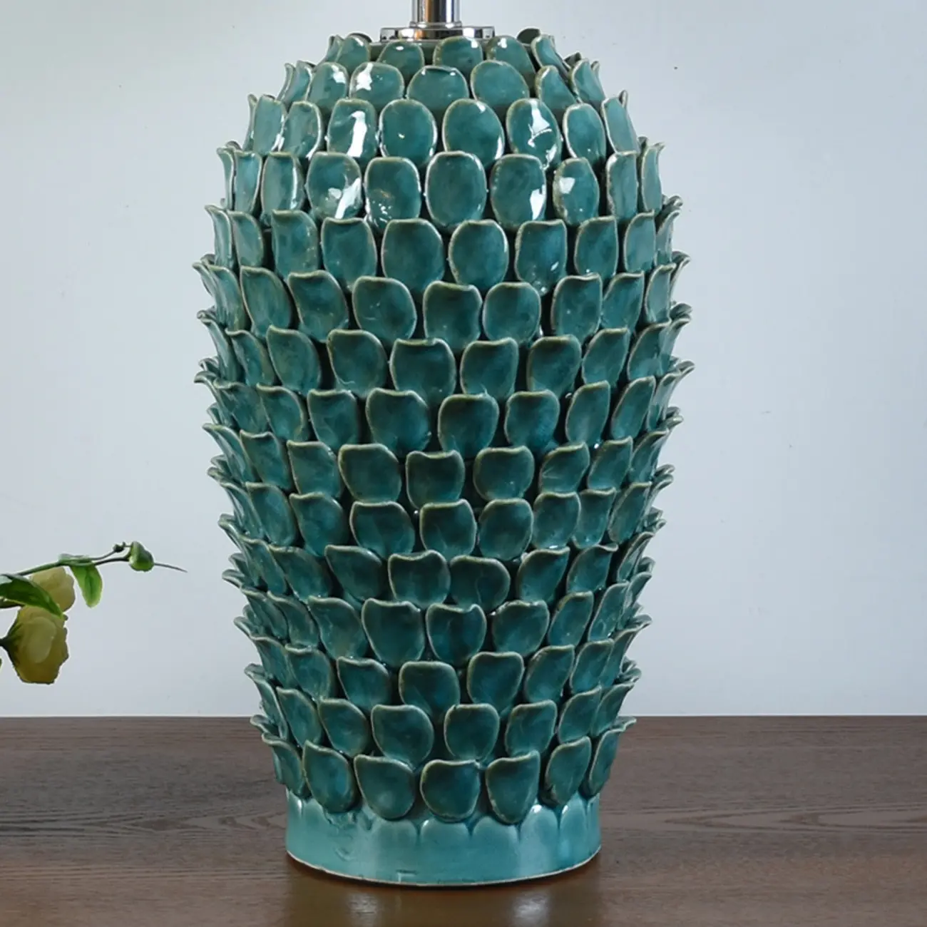 Green Ceramic Modern Table Lamp Plug-In for Living Room Image - 6 | homeyfad