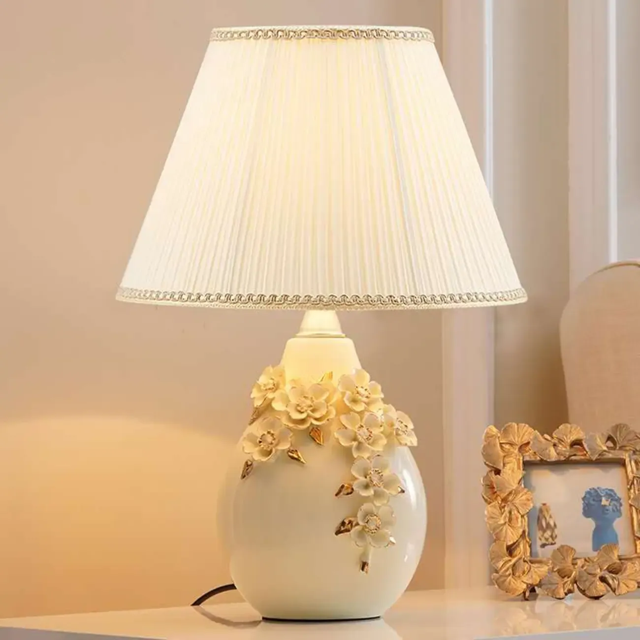 White Floral Carvings Ceramic Table Lamp for Residential Image - 2