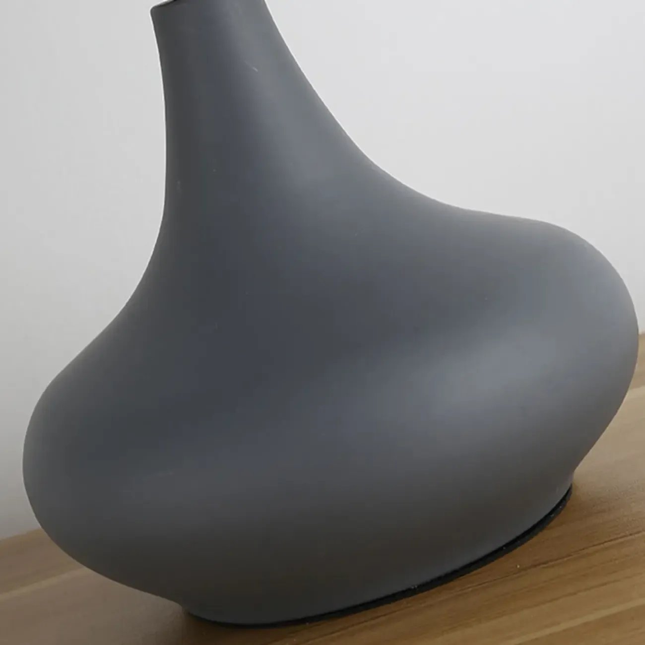 Modern Grey Geometric Table Lamp for Living Room Image - 8